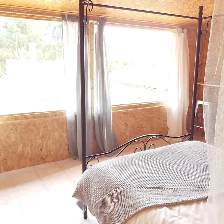 Hétvégi ház Refugio Do Esquilo *